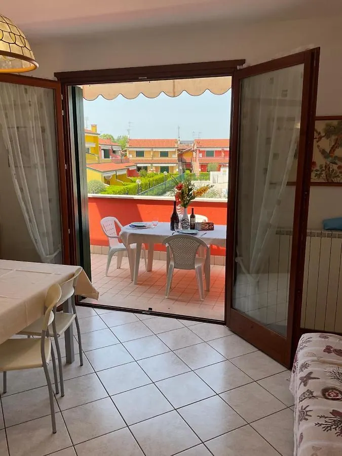Hotel Apartments Villaggio Dei Fiori 4 Stars Luxury - Great Family Resort - Pet Friendly - With Hypermarket - Delivery Restaurant-Pizzeria - Room Breakfast With Supplement - Ultra Fast Wi-Fi - Play Area For Children - Olympic Swimming Pool - Parking Hotel apartamentowy