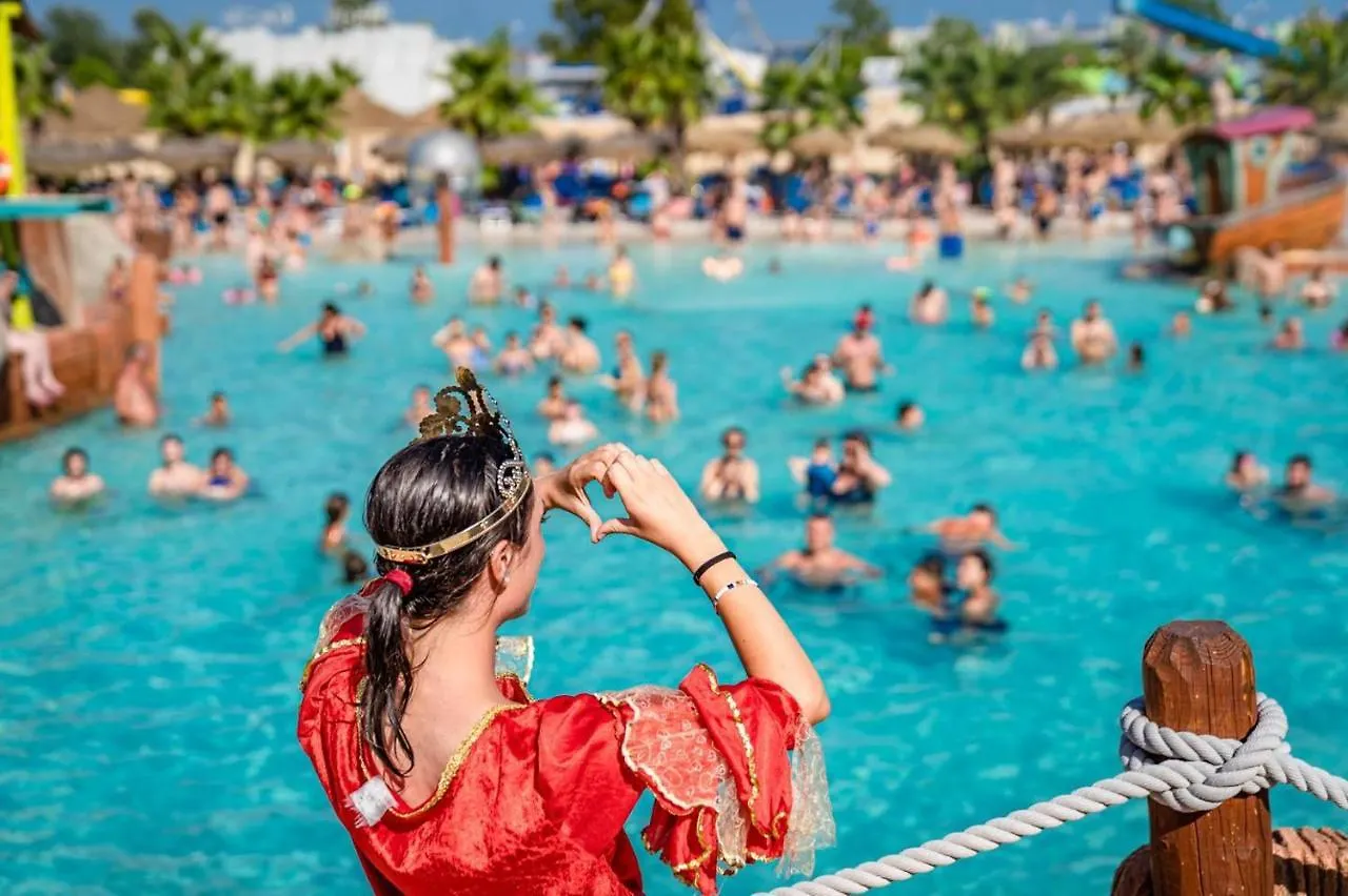 Hotel Apartments Villaggio Dei Fiori 4 Stars Luxury - Great Family Resort - Pet Friendly - With Hypermarket - Delivery Restaurant-Pizzeria - Room Breakfast With Supplement - Ultra Fast Wi-Fi - Play Area For Children - Olympic Swimming Pool - Parking 4*, Caorle